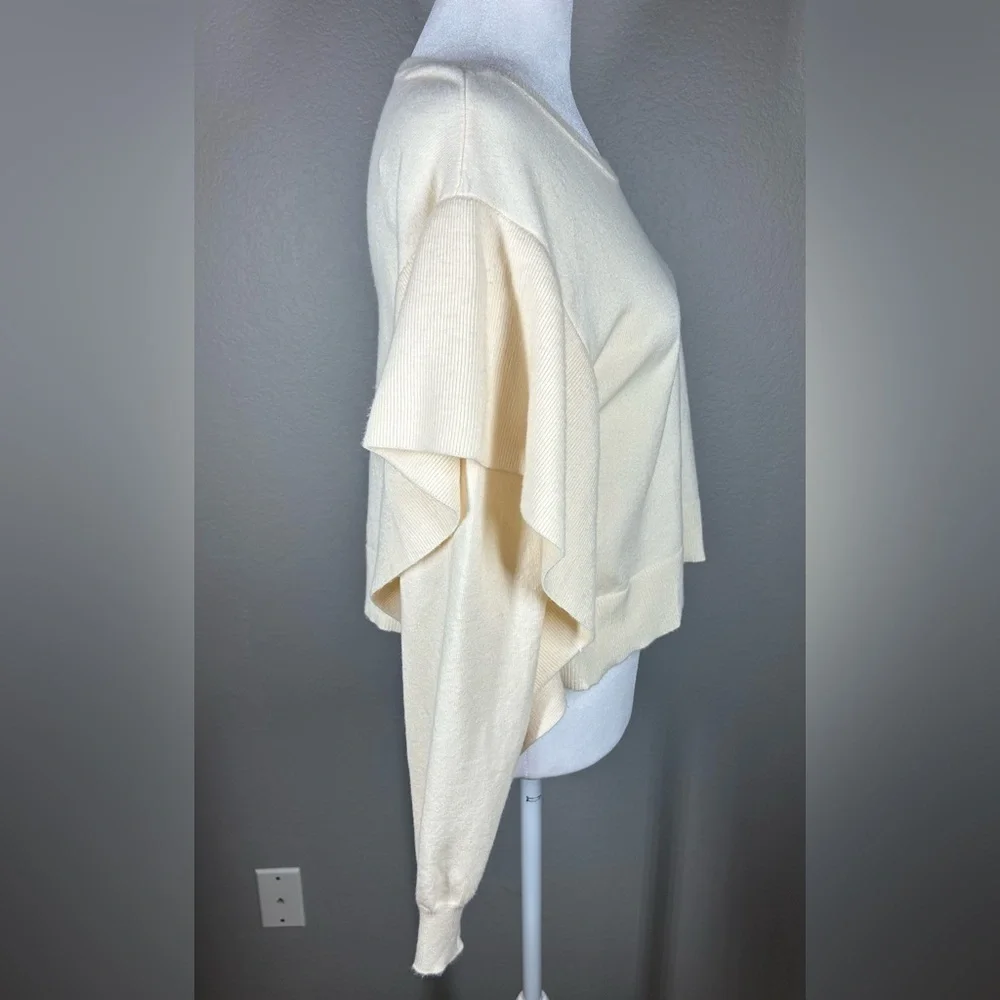 Zara Cream Side Ruffle Cropped Sweater Size M